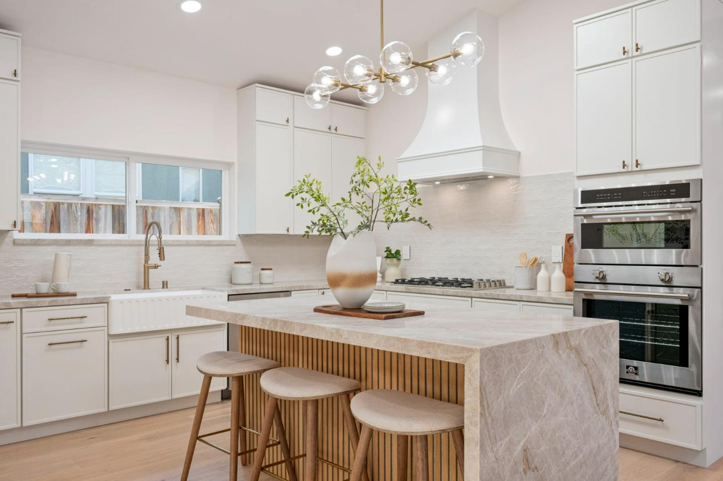 Detail Gallery Image 18 of 50 For 1202 Sanchez Ave, Burlingame,  CA 94010 - 3 Beds | 2 Baths