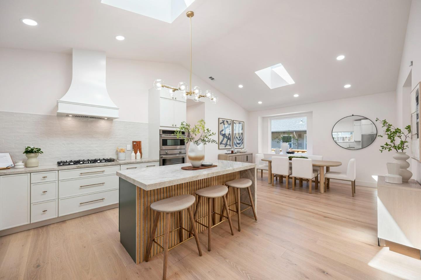 Detail Gallery Image 24 of 50 For 1202 Sanchez Ave, Burlingame,  CA 94010 - 3 Beds | 2 Baths