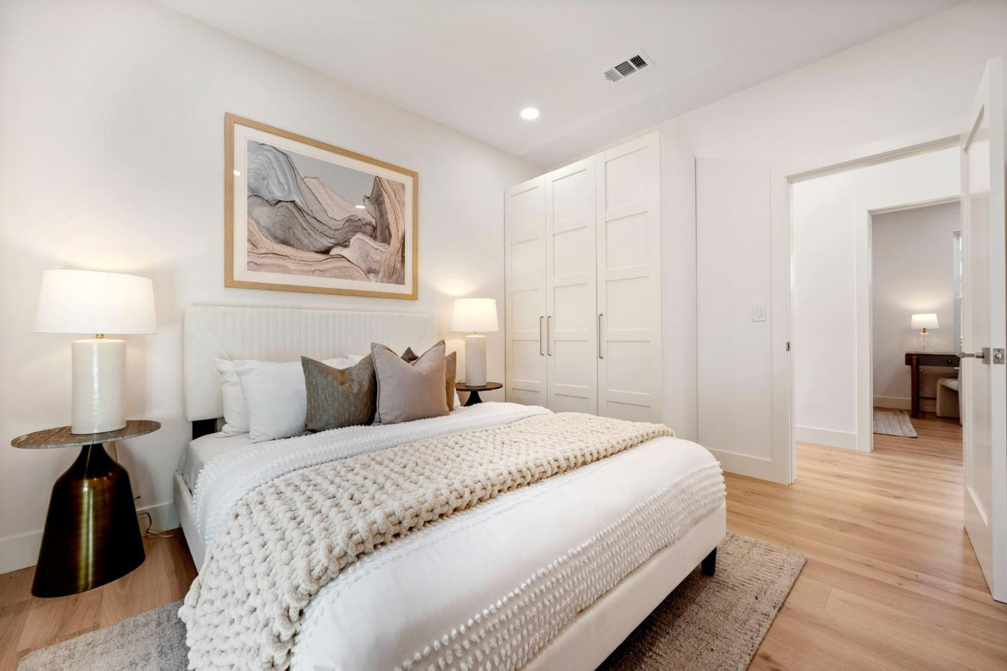 Detail Gallery Image 27 of 50 For 1202 Sanchez Ave, Burlingame,  CA 94010 - 3 Beds | 2 Baths