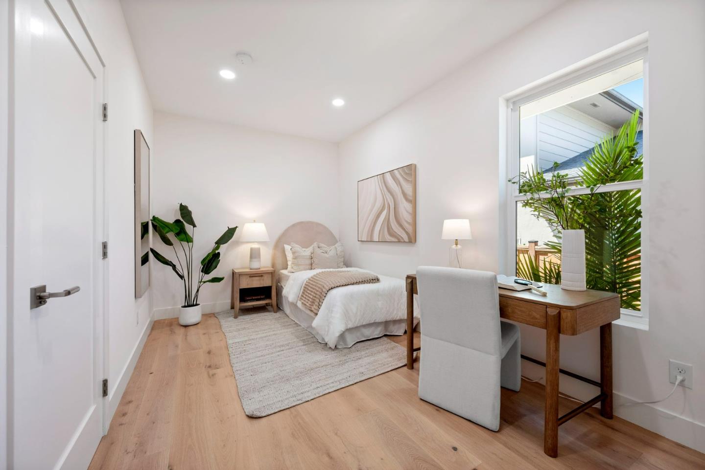 Detail Gallery Image 30 of 50 For 1202 Sanchez Ave, Burlingame,  CA 94010 - 3 Beds | 2 Baths