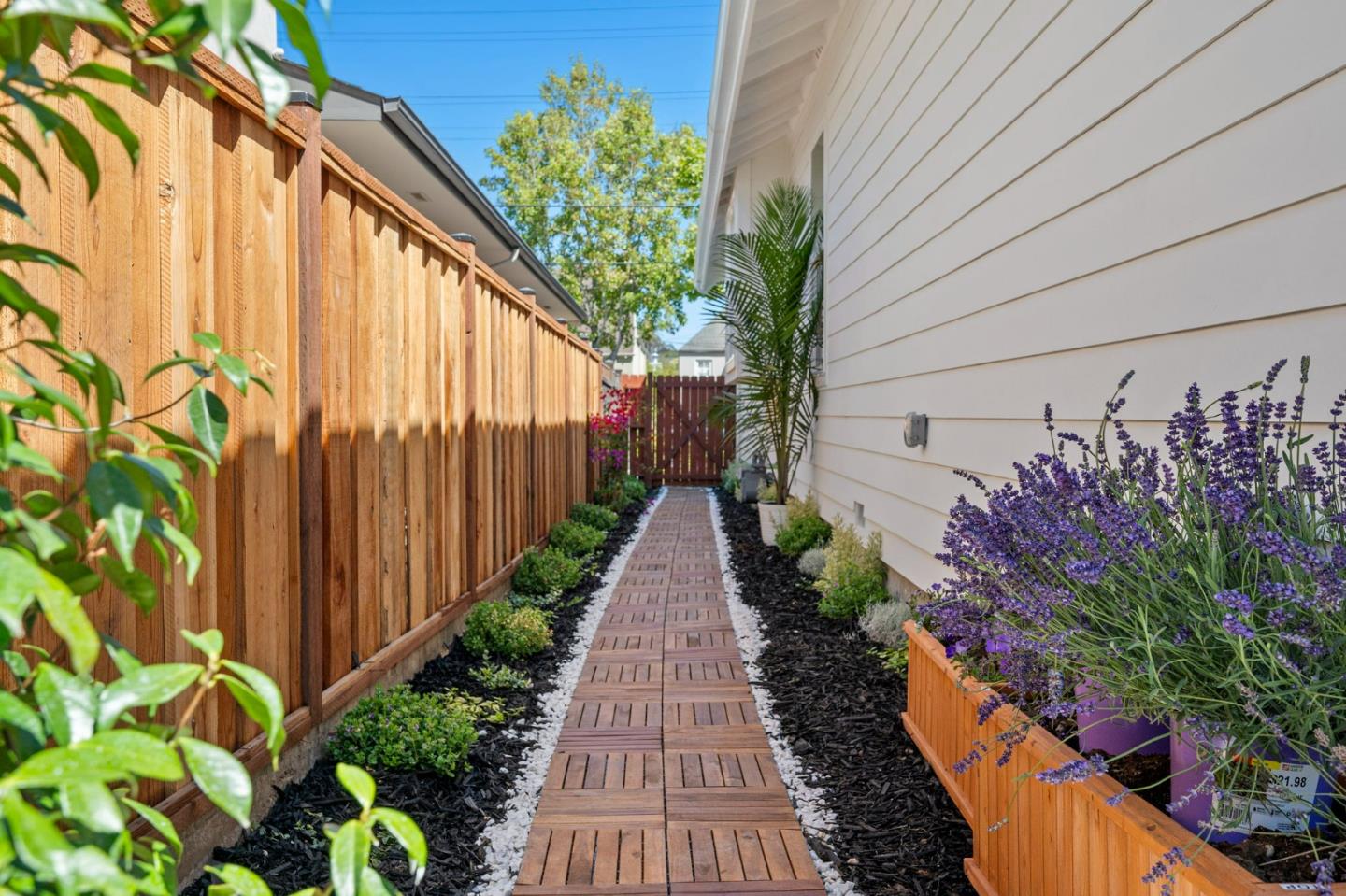 Detail Gallery Image 39 of 50 For 1202 Sanchez Ave, Burlingame,  CA 94010 - 3 Beds | 2 Baths