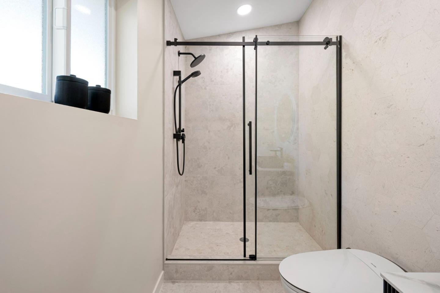 Detail Gallery Image 47 of 50 For 1202 Sanchez Ave, Burlingame,  CA 94010 - 3 Beds | 2 Baths