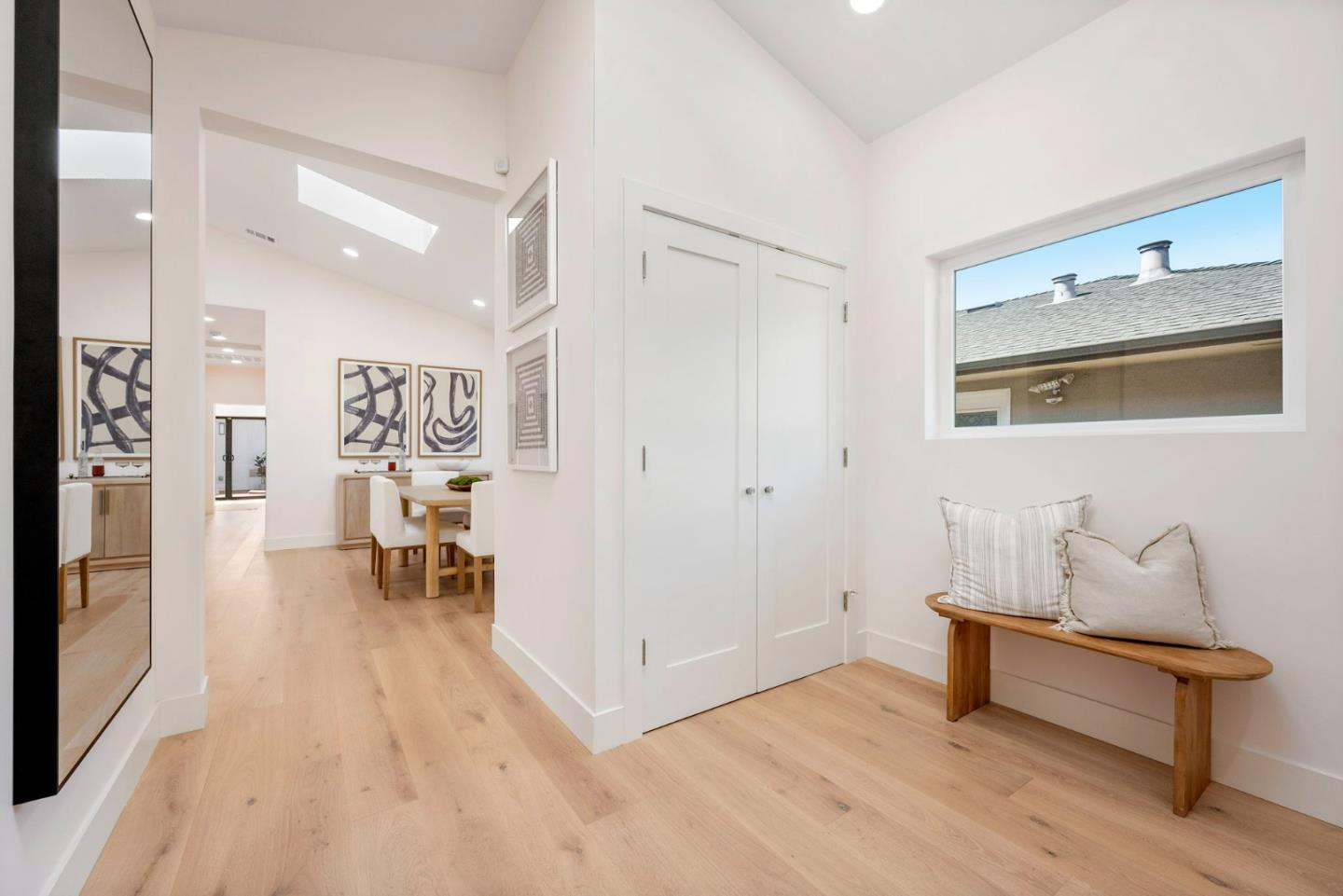 Detail Gallery Image 6 of 50 For 1202 Sanchez Ave, Burlingame,  CA 94010 - 3 Beds | 2 Baths