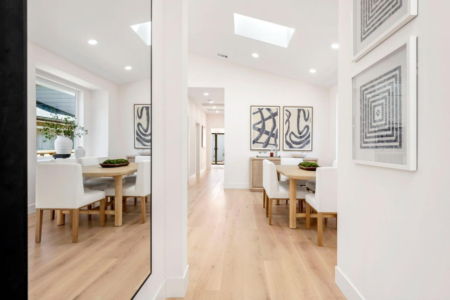 Detail Gallery Image 7 of 50 For 1202 Sanchez Ave, Burlingame,  CA 94010 - 3 Beds | 2 Baths