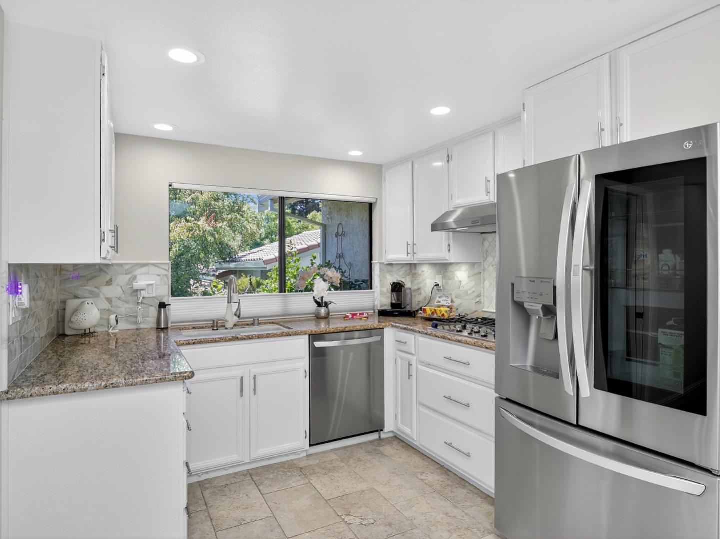 Detail Gallery Image 12 of 40 For 8100 Cabernet Ct, San Jose,  CA 95135 - 2 Beds | 2 Baths