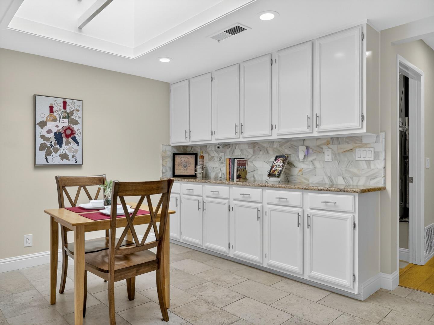 Detail Gallery Image 14 of 40 For 8100 Cabernet Ct, San Jose,  CA 95135 - 2 Beds | 2 Baths