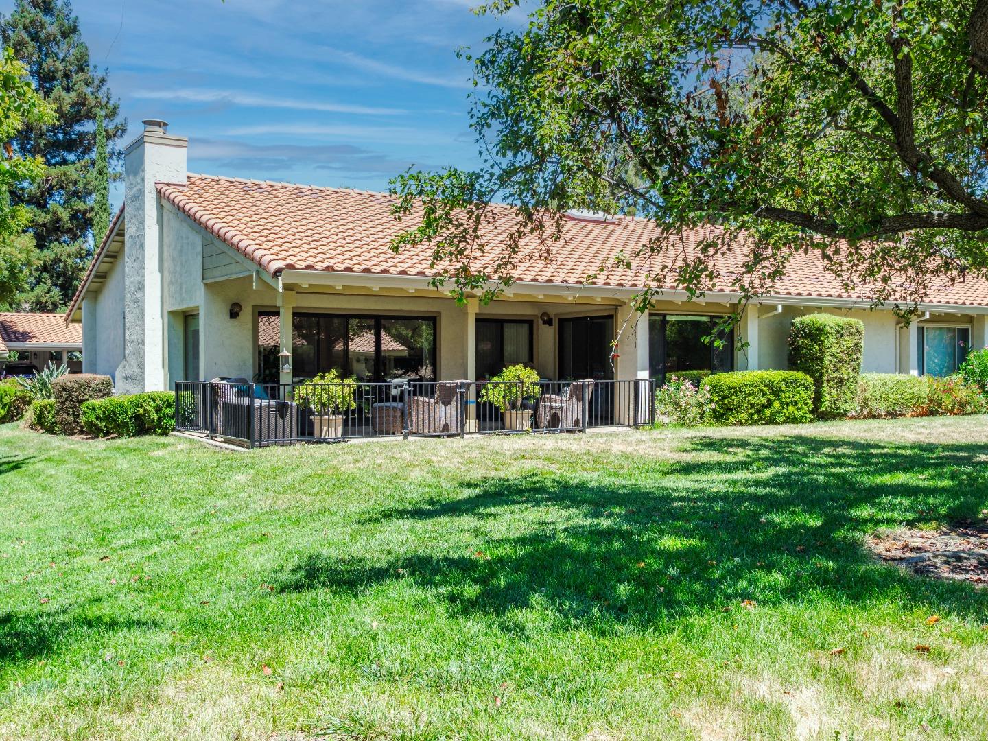 Detail Gallery Image 34 of 40 For 8100 Cabernet Ct, San Jose,  CA 95135 - 2 Beds | 2 Baths