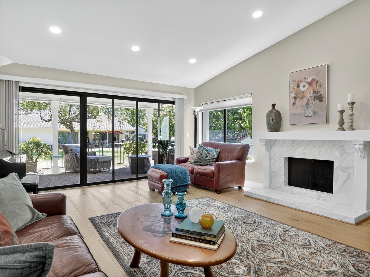 Detail Gallery Image 4 of 40 For 8100 Cabernet Ct, San Jose,  CA 95135 - 2 Beds | 2 Baths