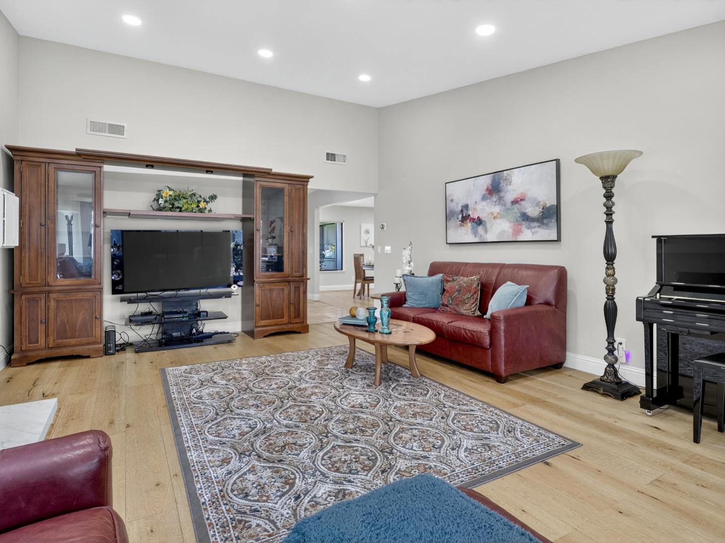 Detail Gallery Image 8 of 40 For 8100 Cabernet Ct, San Jose,  CA 95135 - 2 Beds | 2 Baths