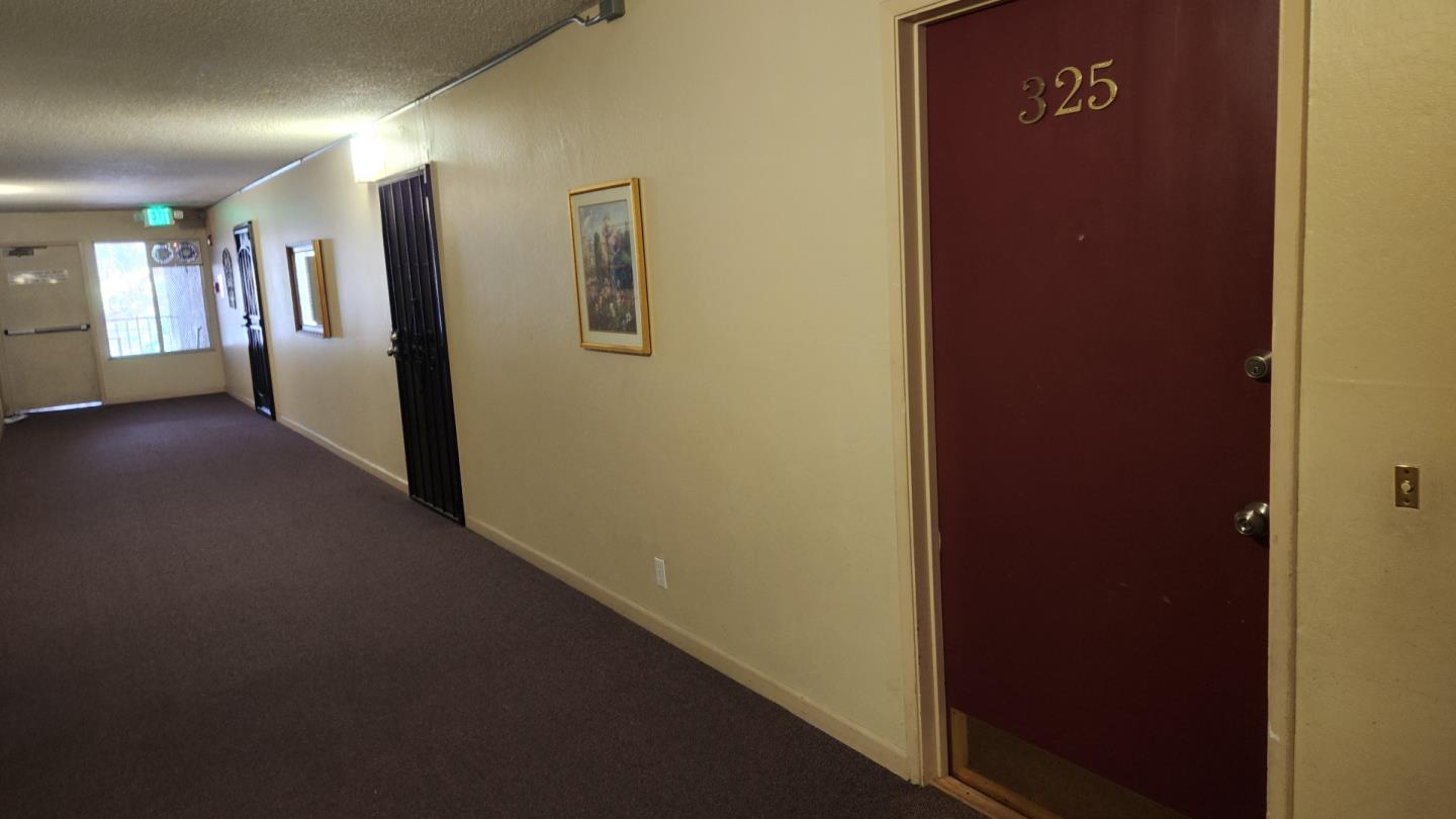 Detail Gallery Image 4 of 20 For 38455 Bronson St #325,  Fremont,  CA 94536 - 1 Beds | 1 Baths