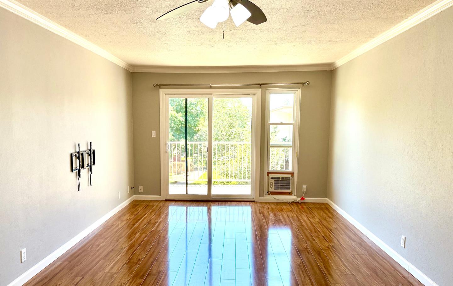 Detail Gallery Image 6 of 20 For 38455 Bronson St #325,  Fremont,  CA 94536 - 1 Beds | 1 Baths