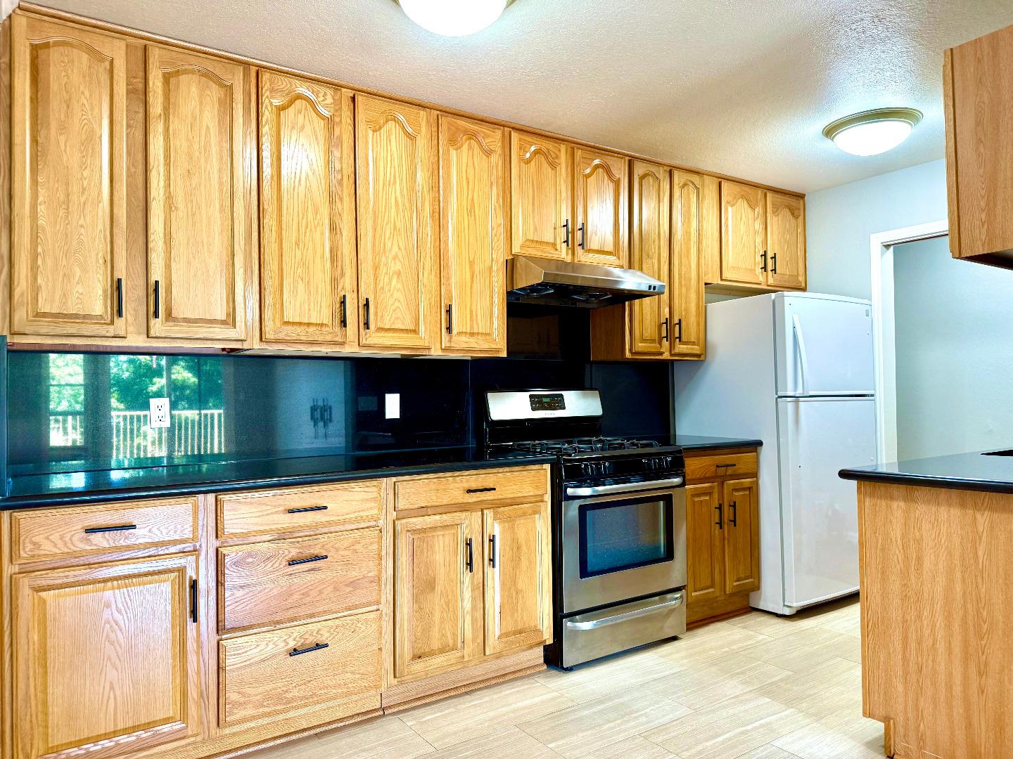 Detail Gallery Image 7 of 20 For 38455 Bronson St #325,  Fremont,  CA 94536 - 1 Beds | 1 Baths