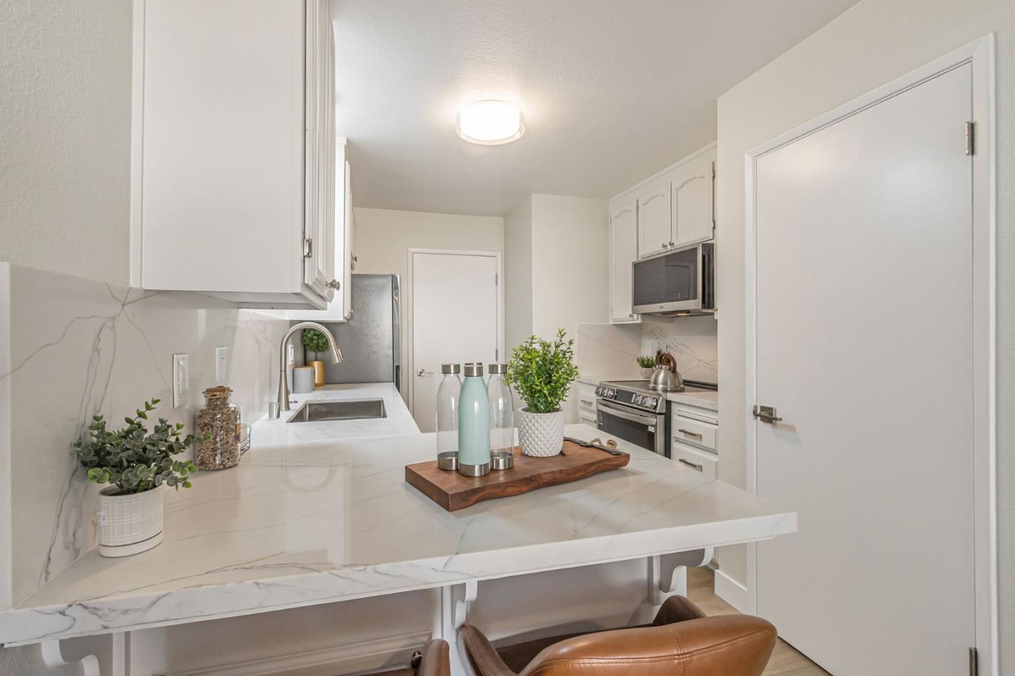 Detail Gallery Image 11 of 31 For 2105 Rancho Mccormick Blvd, Santa Clara,  CA 95050 - 2 Beds | 1 Baths