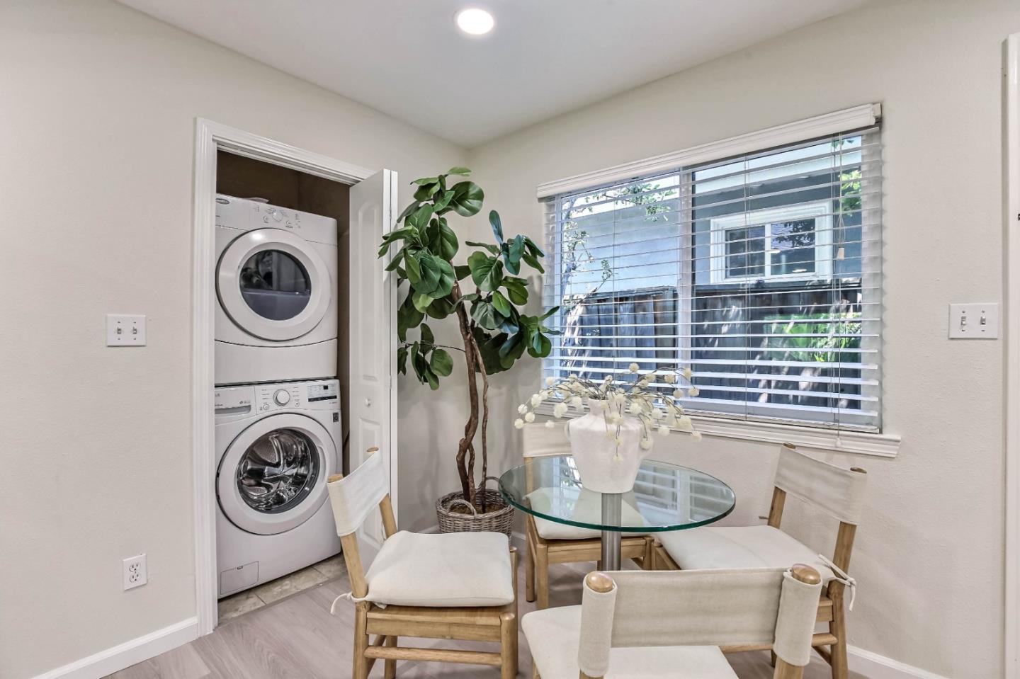 Detail Gallery Image 10 of 26 For 10250 Calvert Dr, Cupertino,  CA 95014 - 4 Beds | 3 Baths