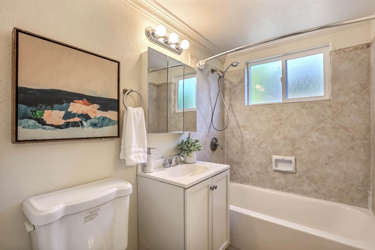 Detail Gallery Image 22 of 26 For 10250 Calvert Dr, Cupertino,  CA 95014 - 4 Beds | 3 Baths