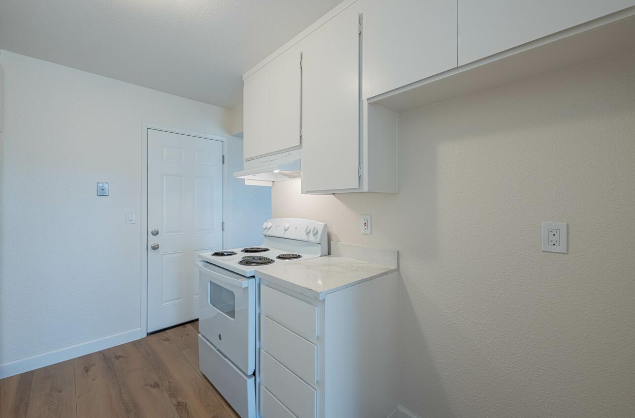 Detail Gallery Image 16 of 27 For 1639 Cherokee Dr, Salinas,  CA 93906 - 2 Beds | 1 Baths