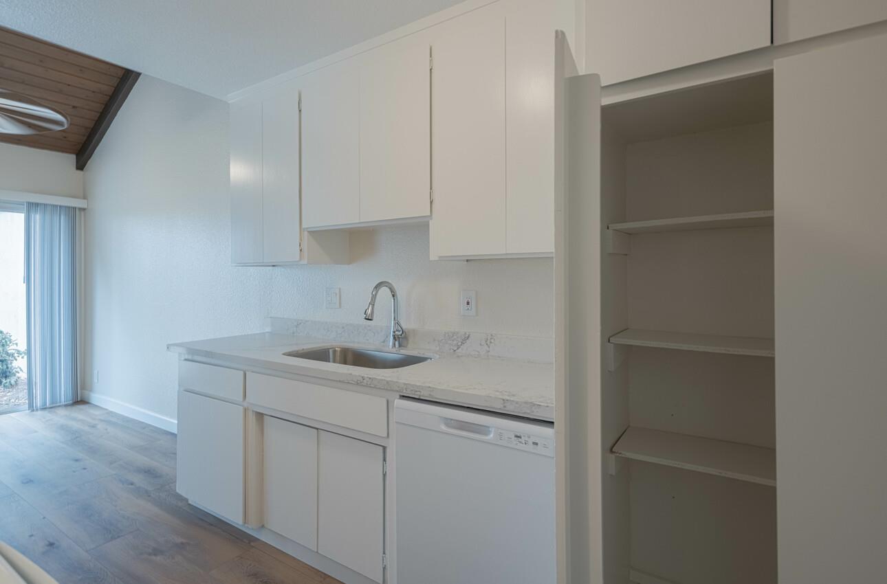 Detail Gallery Image 18 of 27 For 1639 Cherokee Dr, Salinas,  CA 93906 - 2 Beds | 1 Baths
