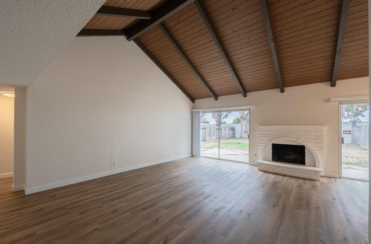 Detail Gallery Image 6 of 27 For 1639 Cherokee Dr, Salinas,  CA 93906 - 2 Beds | 1 Baths