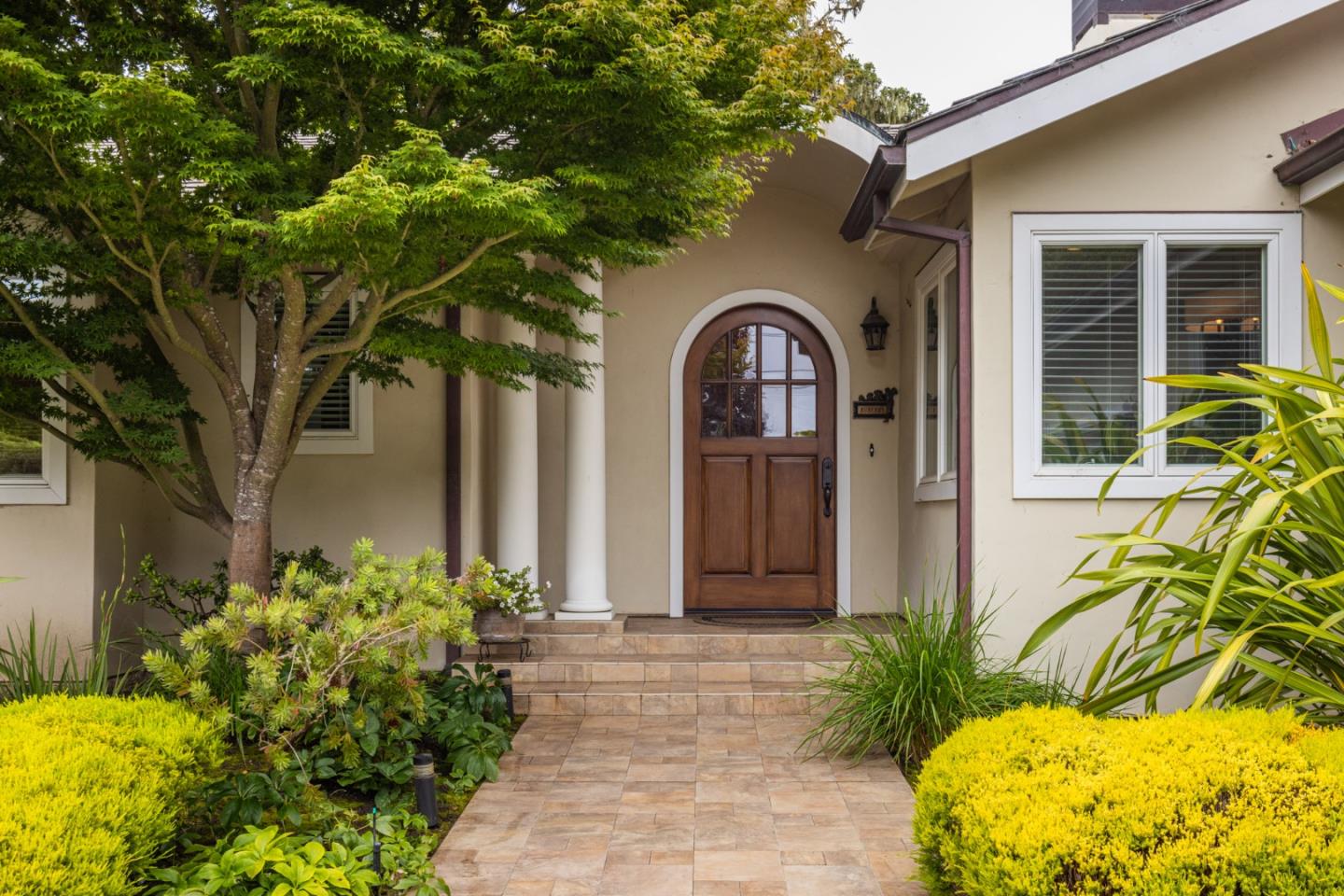 Detail Gallery Image 4 of 19 For 1068 the Old Dr, Pebble Beach,  CA 93953 - 3 Beds | 3 Baths