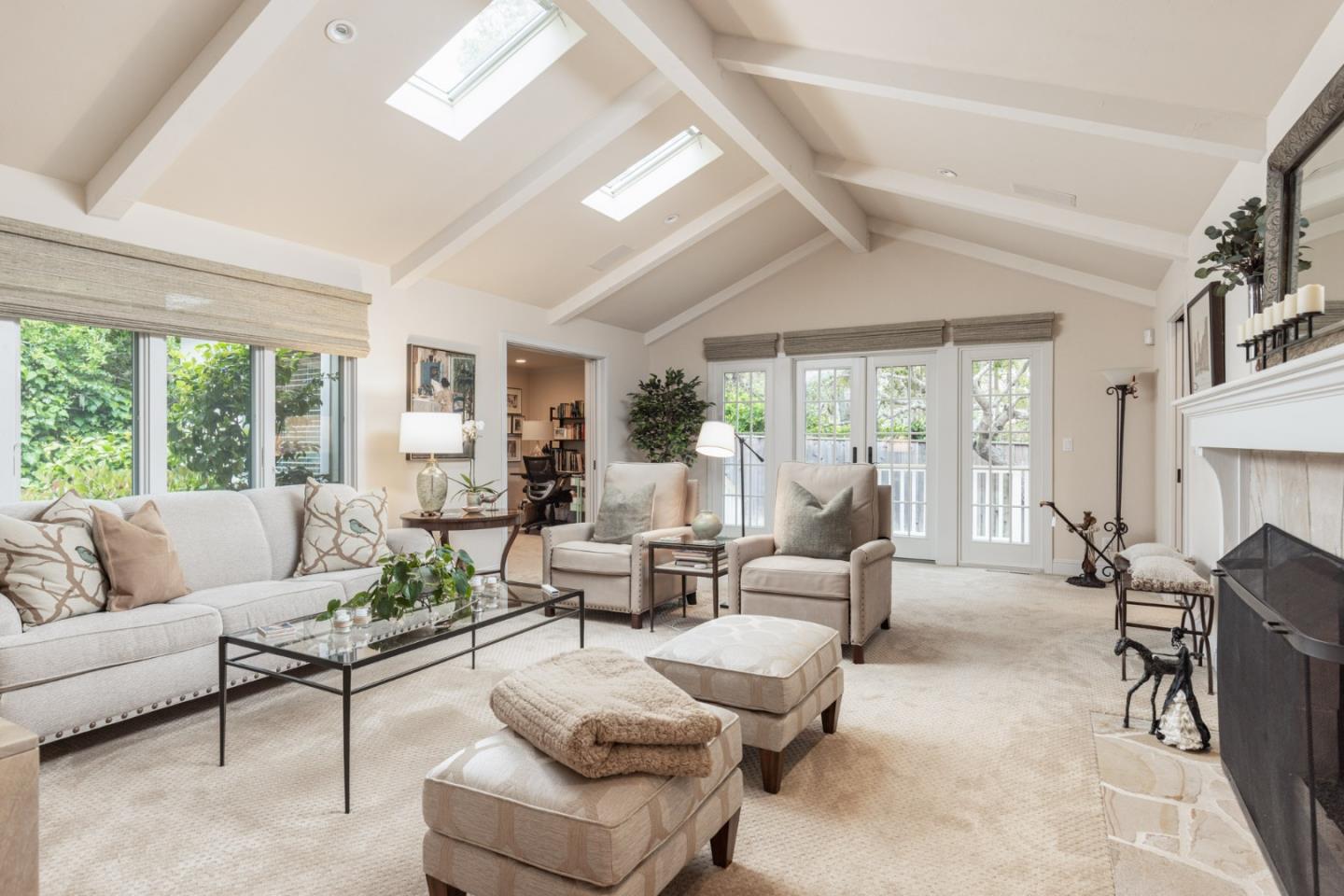 Detail Gallery Image 7 of 19 For 1068 the Old Dr, Pebble Beach,  CA 93953 - 3 Beds | 3 Baths