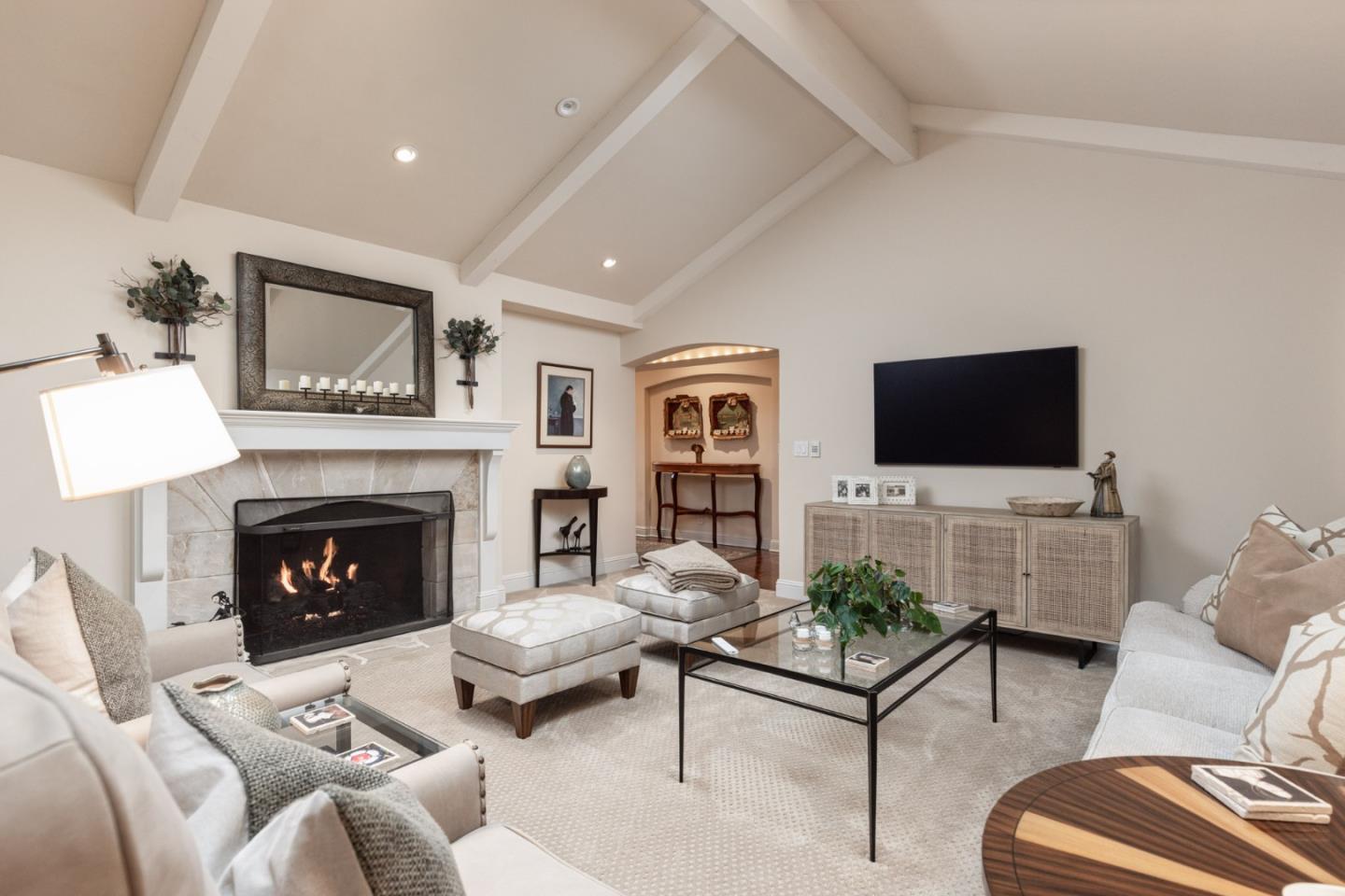 Detail Gallery Image 8 of 19 For 1068 the Old Dr, Pebble Beach,  CA 93953 - 3 Beds | 3 Baths
