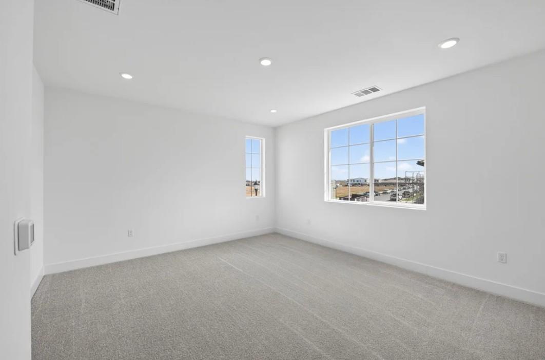 Detail Gallery Image 12 of 18 For 1362 N Orcheta Ct, Mountain House,  CA 95391 - 4 Beds | 3 Baths