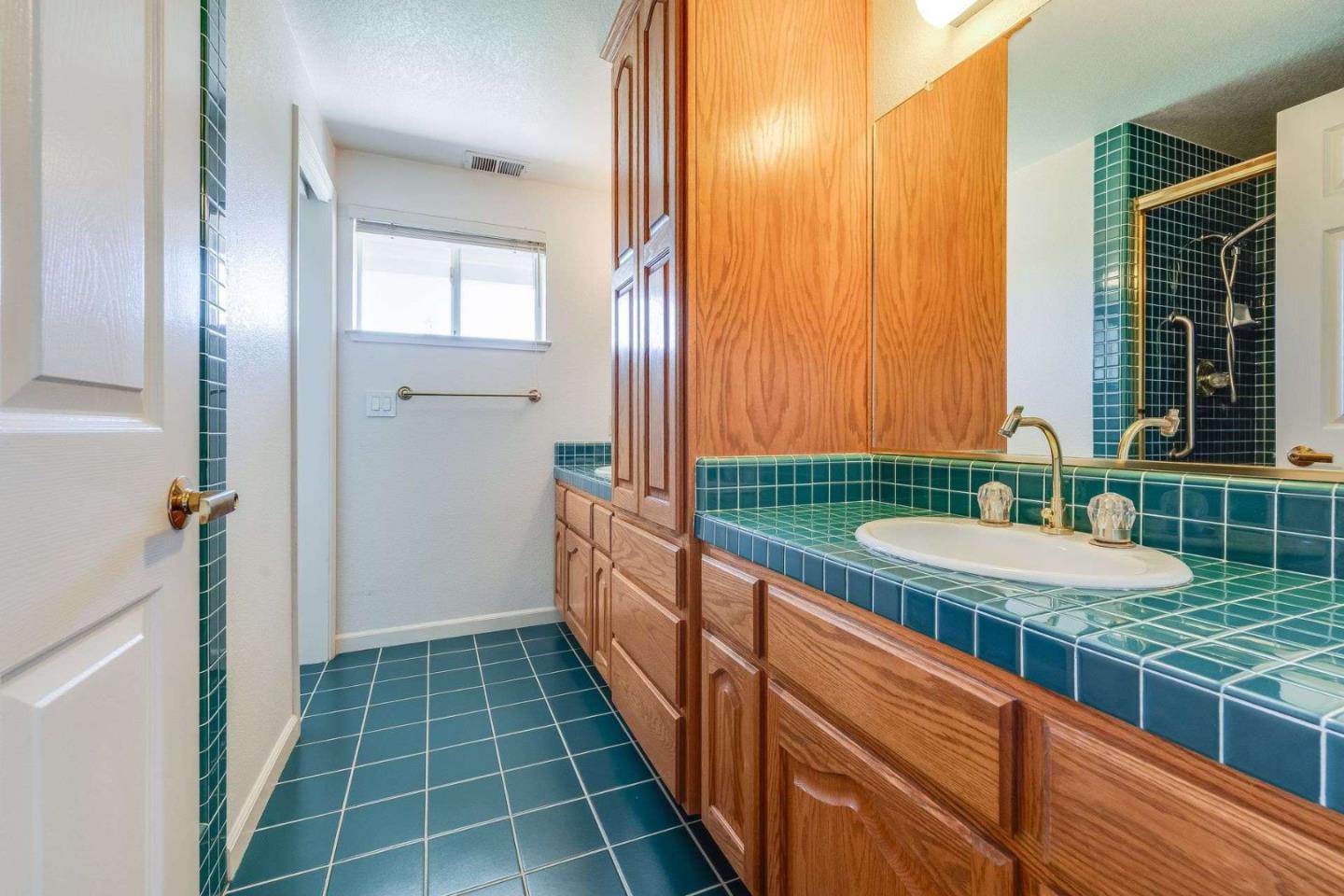 Detail Gallery Image 31 of 52 For 22346 Mcclellan Rd, Cupertino,  CA 95014 - 4 Beds | 3/1 Baths