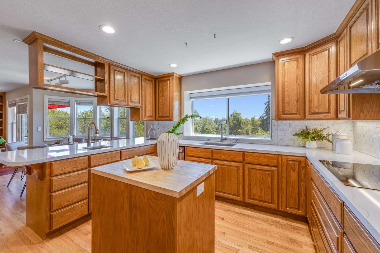 Detail Gallery Image 9 of 52 For 22346 Mcclellan Rd, Cupertino,  CA 95014 - 4 Beds | 3/1 Baths