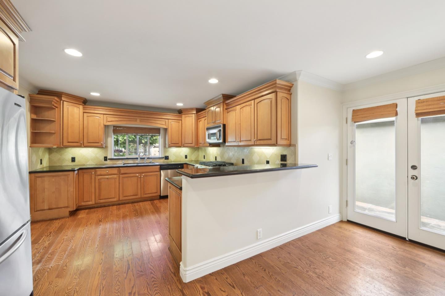 Detail Gallery Image 10 of 37 For 1206 Malone Rd, San Jose,  CA 95125 - 3 Beds | 2 Baths