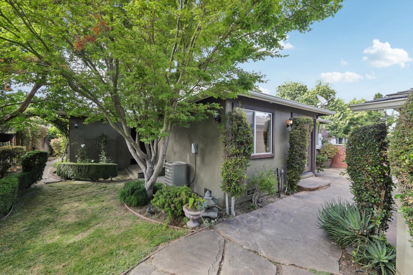 Detail Gallery Image 26 of 37 For 1206 Malone Rd, San Jose,  CA 95125 - 3 Beds | 2 Baths