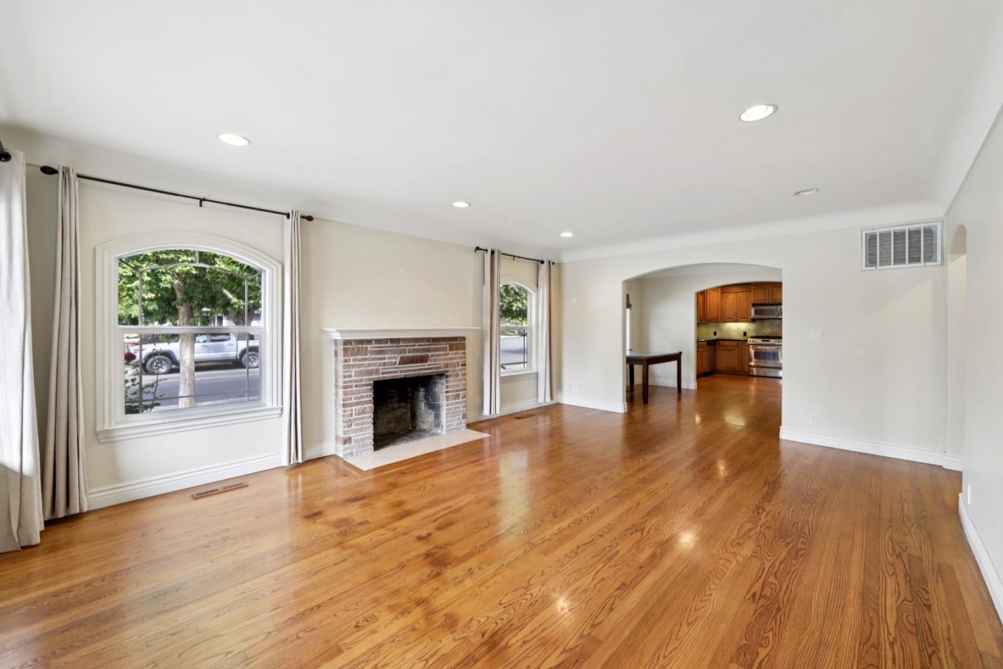 Detail Gallery Image 7 of 37 For 1206 Malone Rd, San Jose,  CA 95125 - 3 Beds | 2 Baths