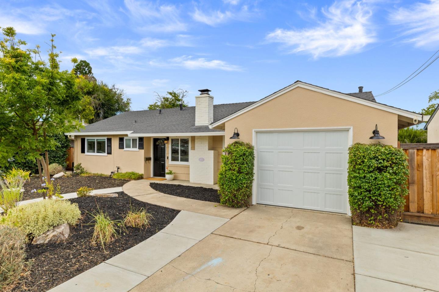 Detail Gallery Image 3 of 27 For 3832 Princeton Way, Livermore,  CA 94550 - 3 Beds | 1 Baths