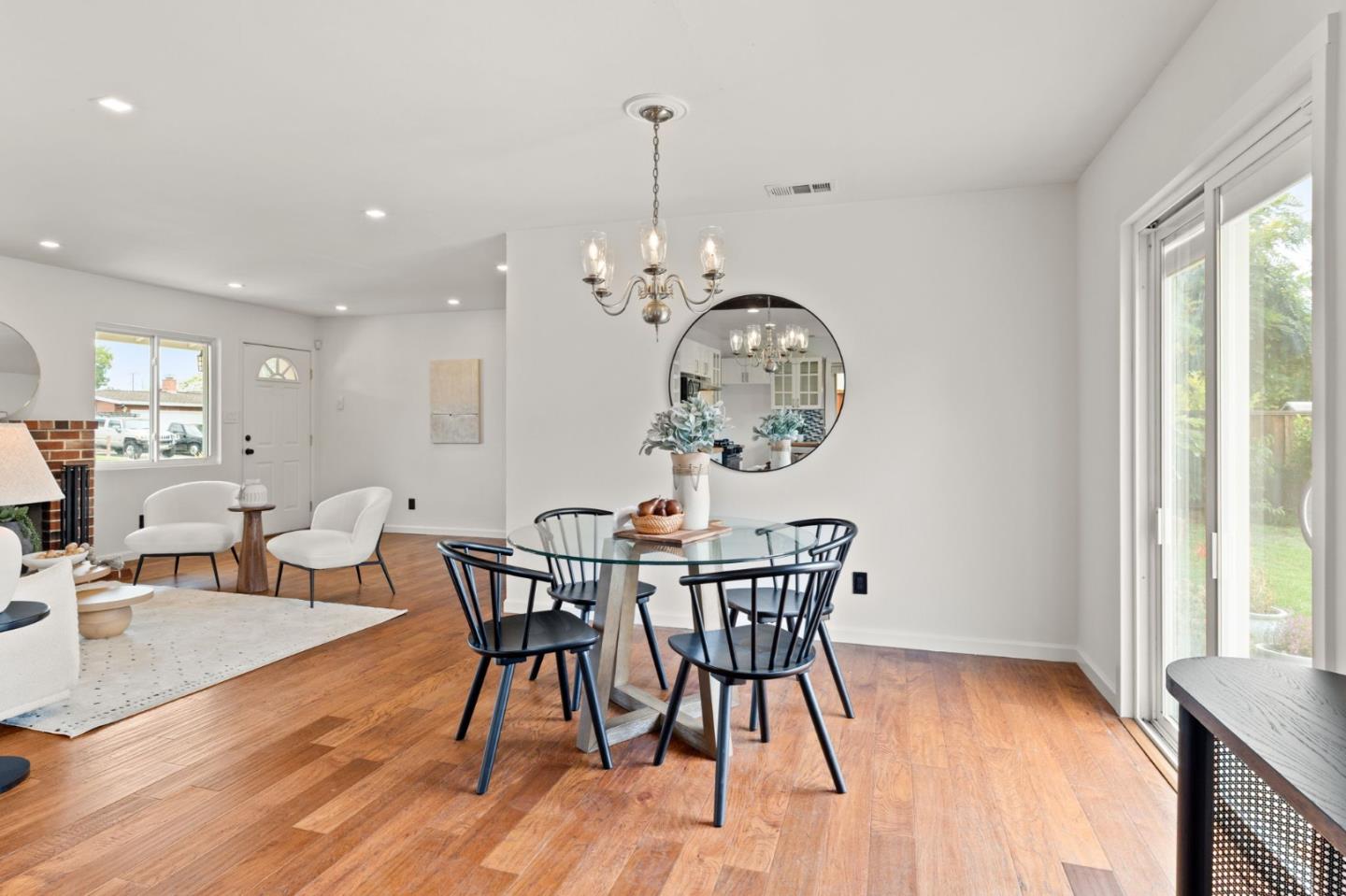 Detail Gallery Image 9 of 27 For 3832 Princeton Way, Livermore,  CA 94550 - 3 Beds | 1 Baths