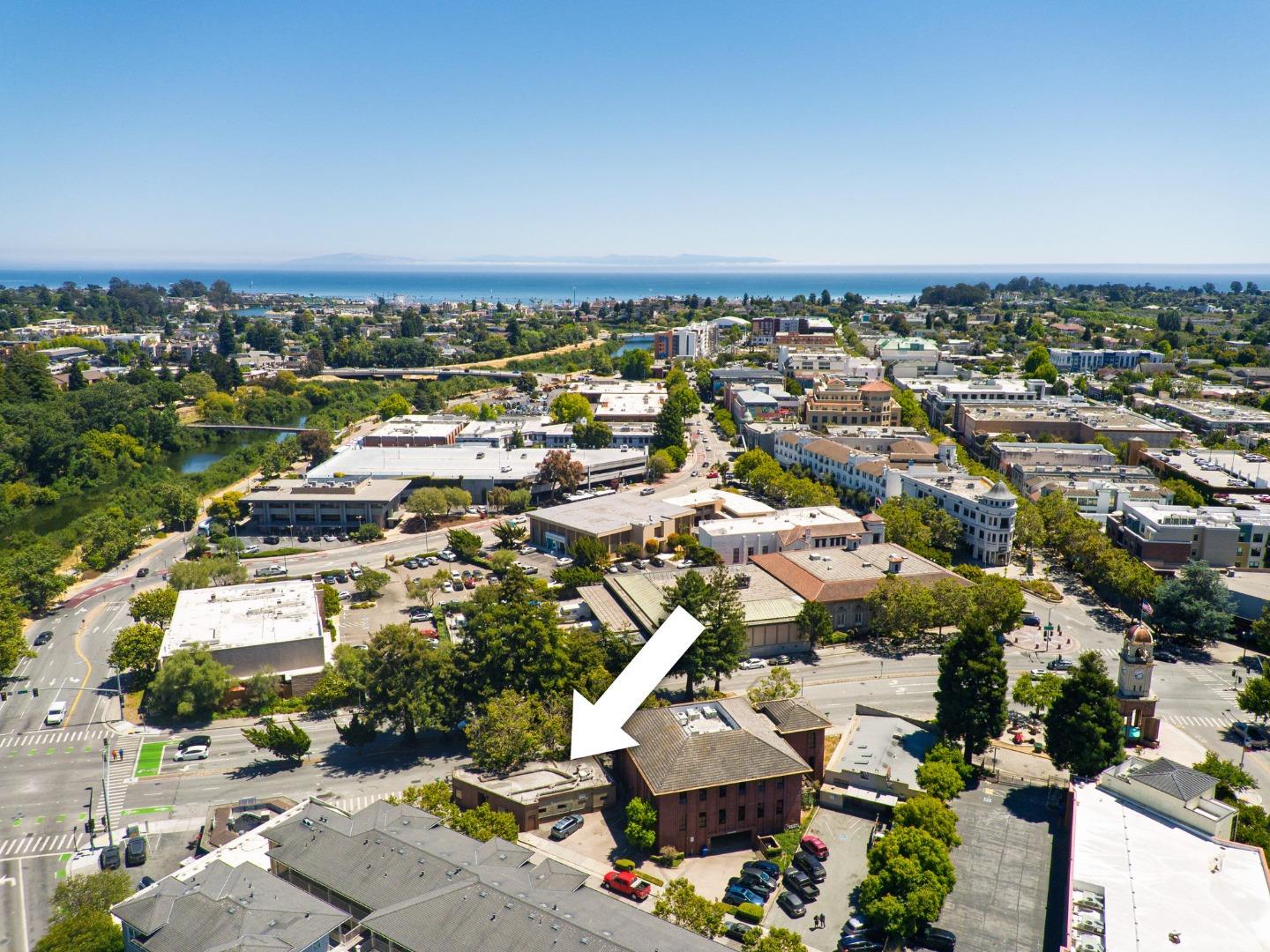 Detail Gallery Image 21 of 24 For 129 Water St, Santa Cruz,  CA 95060 - – Beds | – Baths