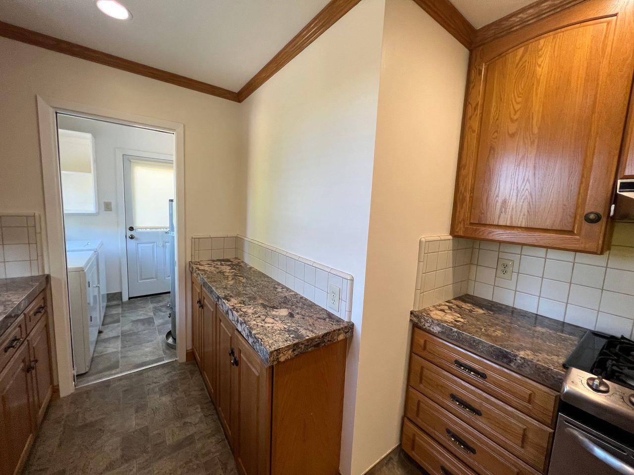 Detail Gallery Image 9 of 28 For 1632 Albemarle Way, Burlingame,  CA 94010 - – Beds | – Baths