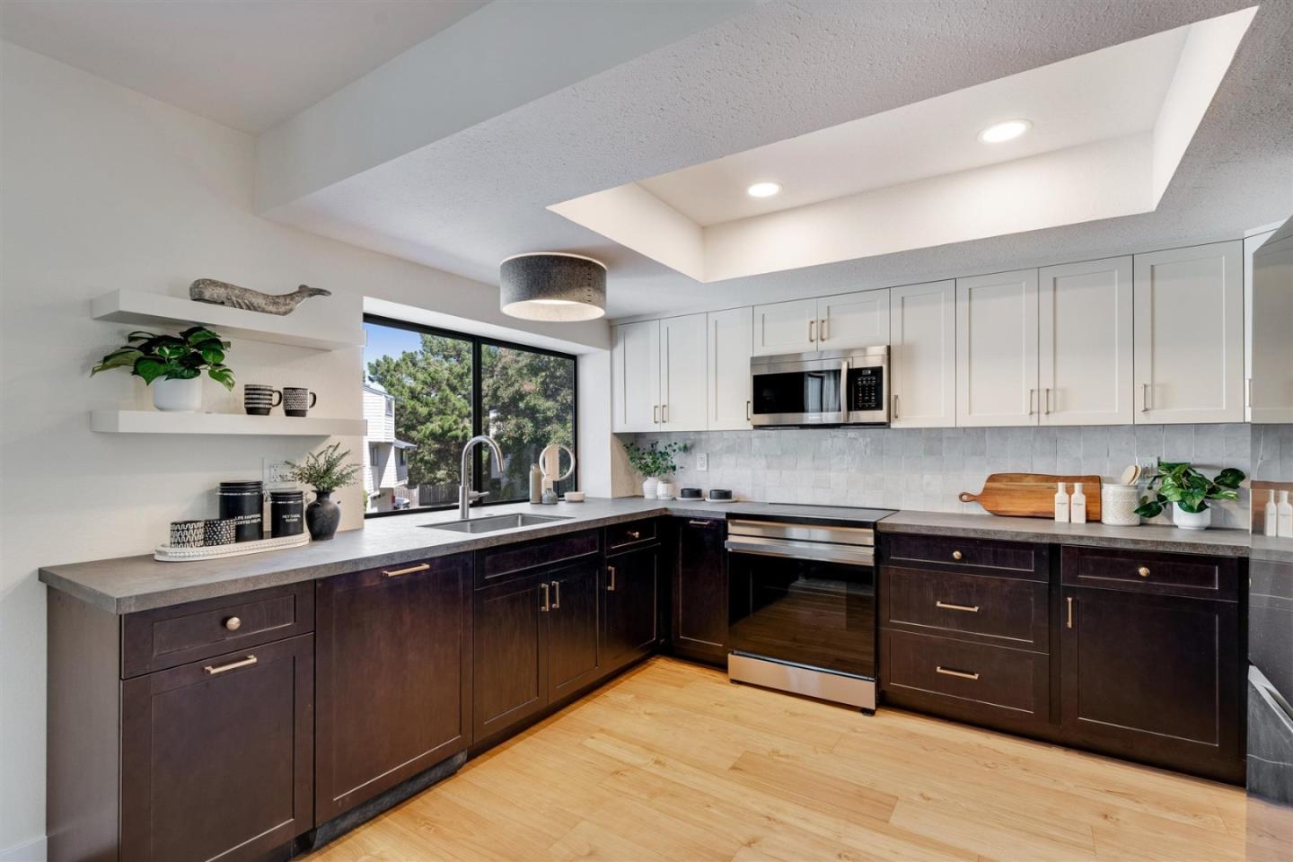 Detail Gallery Image 17 of 45 For 1103 via Tornasol, Aptos,  CA 95003 - 3 Beds | 2/1 Baths
