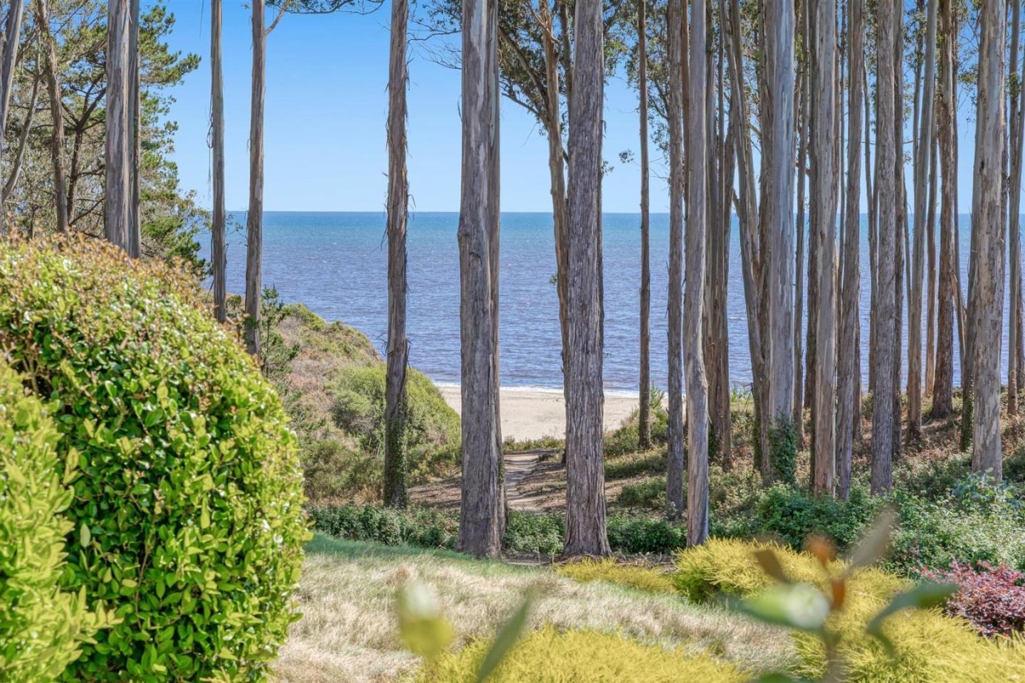 Detail Gallery Image 8 of 45 For 1103 via Tornasol, Aptos,  CA 95003 - 3 Beds | 2/1 Baths