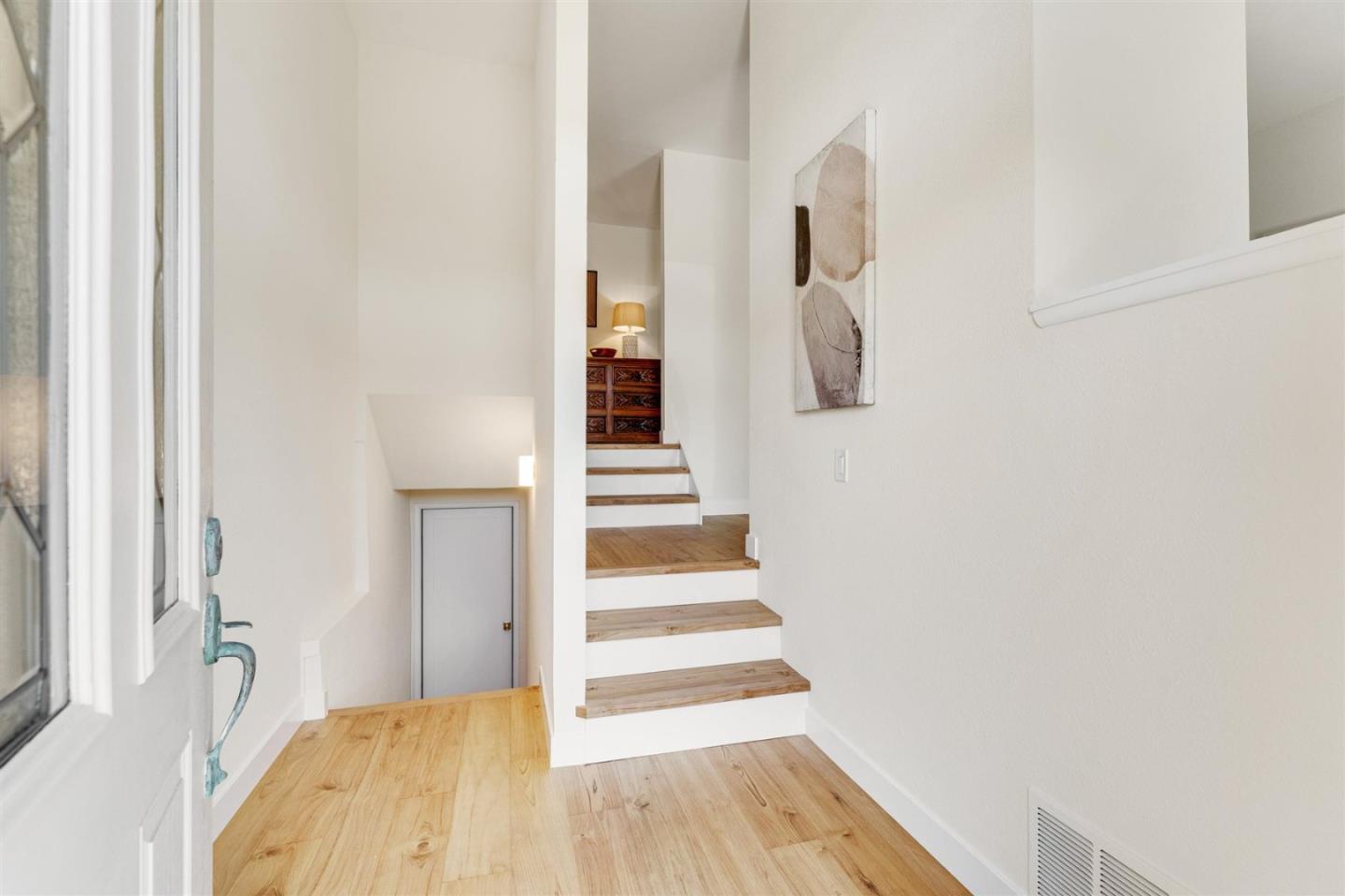 Detail Gallery Image 9 of 45 For 1103 via Tornasol, Aptos,  CA 95003 - 3 Beds | 2/1 Baths
