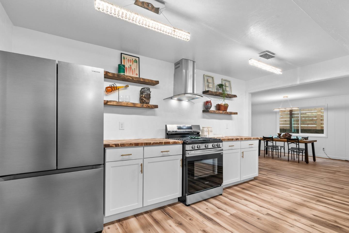 Detail Gallery Image 6 of 33 For 15315 Highway 9, Boulder Creek,  CA 95006 - 2 Beds | 2 Baths