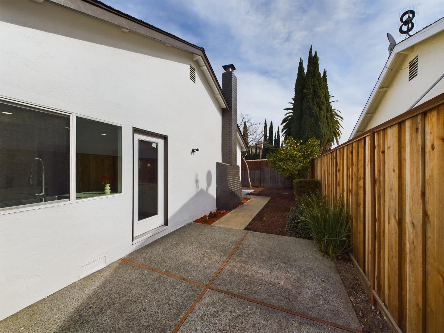 Detail Gallery Image 25 of 30 For 1382 Capitol, San Jose,  CA 95132 - 3 Beds | 2 Baths