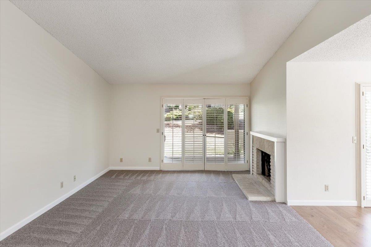 Detail Gallery Image 8 of 37 For 8065 Winery Ct, San Jose,  CA 95135 - 2 Beds | 2 Baths