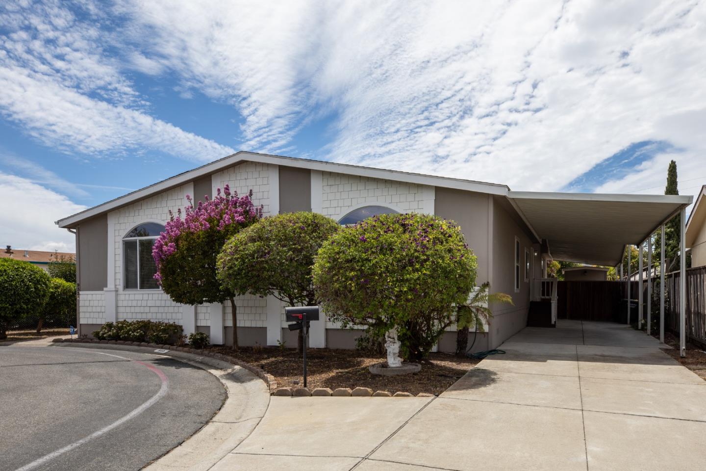 Detail Gallery Image 3 of 45 For 1225 Vienna Dr #933,  Sunnyvale,  CA 94089 - 3 Beds | 2 Baths