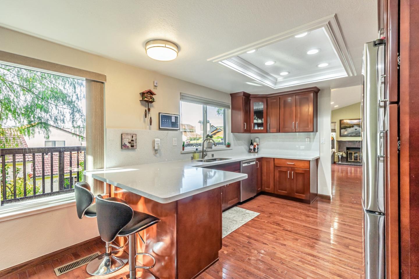 Detail Gallery Image 11 of 42 For 606 Skyway Dr, San Jose,  CA 95111 - 3 Beds | 3 Baths