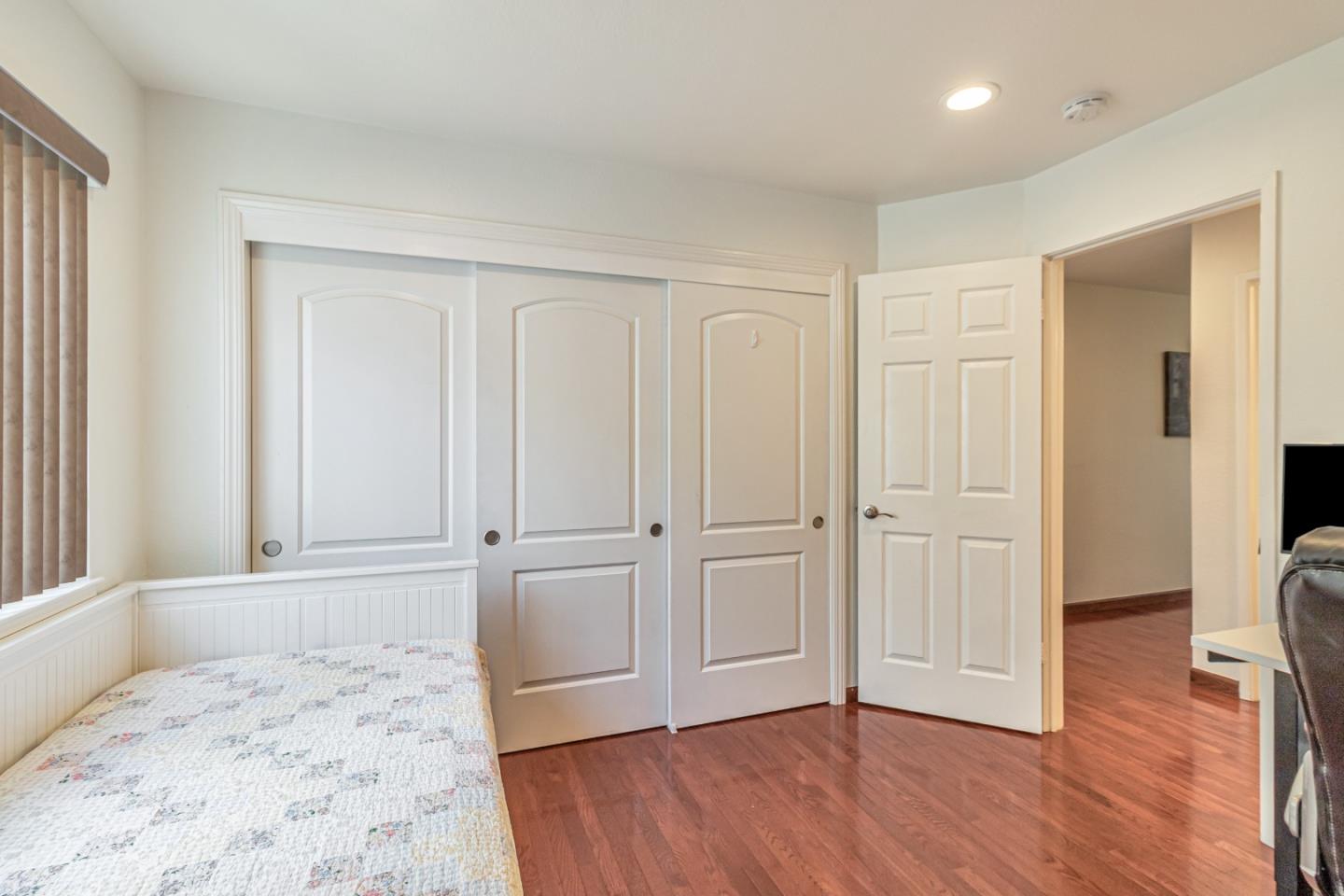 Detail Gallery Image 18 of 42 For 606 Skyway Dr, San Jose,  CA 95111 - 3 Beds | 3 Baths
