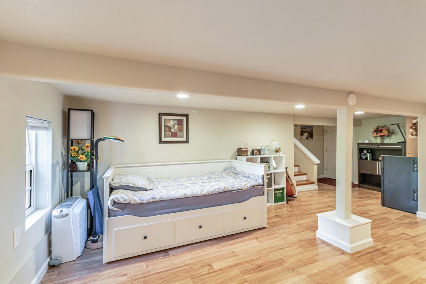 Detail Gallery Image 32 of 42 For 606 Skyway Dr, San Jose,  CA 95111 - 3 Beds | 3 Baths
