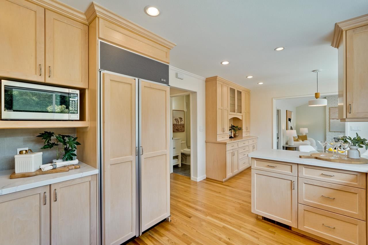 Detail Gallery Image 17 of 55 For 10335 Dempster Ave, Cupertino,  CA 95014 - 5 Beds | 3 Baths