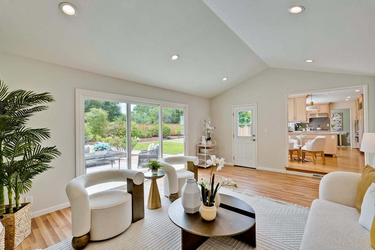 Detail Gallery Image 23 of 55 For 10335 Dempster Ave, Cupertino,  CA 95014 - 5 Beds | 3 Baths
