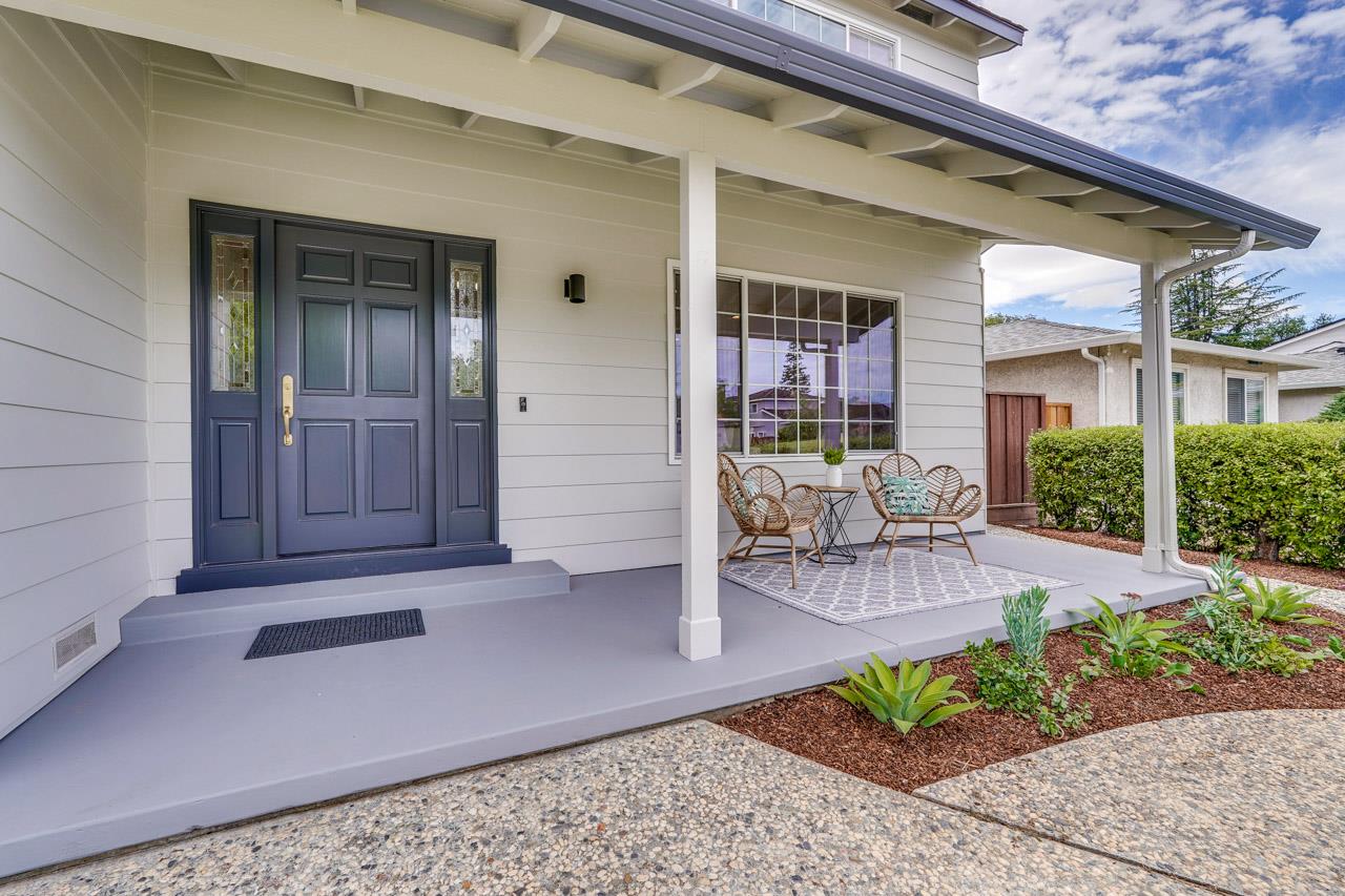 Detail Gallery Image 4 of 55 For 10335 Dempster Ave, Cupertino,  CA 95014 - 5 Beds | 3 Baths