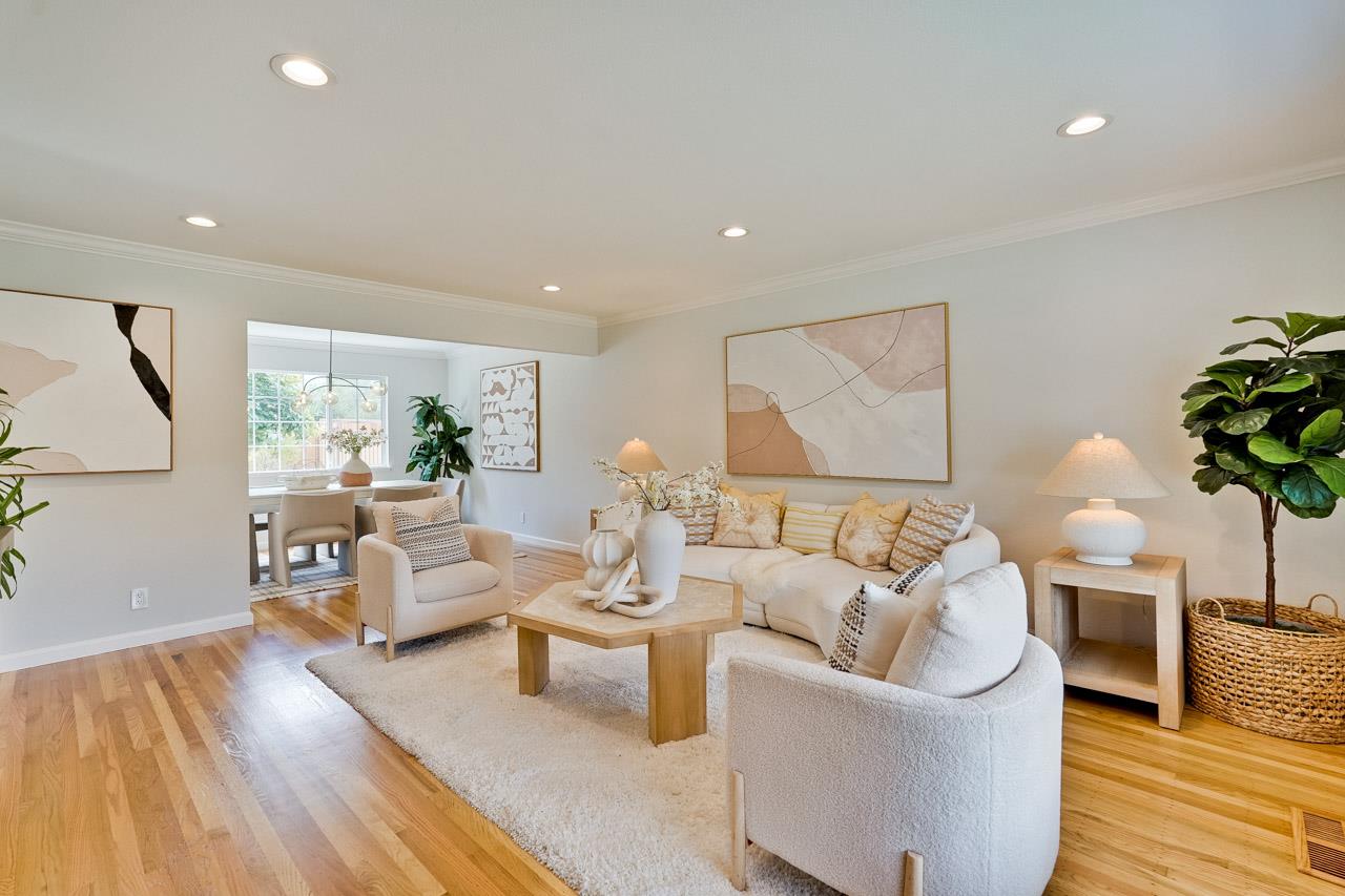 Detail Gallery Image 5 of 55 For 10335 Dempster Ave, Cupertino,  CA 95014 - 5 Beds | 3 Baths