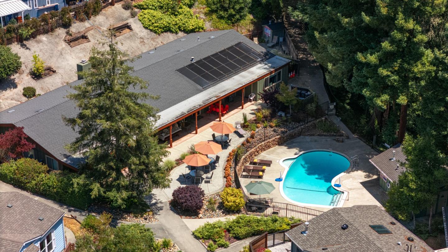 Detail Gallery Image 4 of 15 For 33 Knollwood Dr, Aptos,  CA 95003 - 2 Beds | 2 Baths